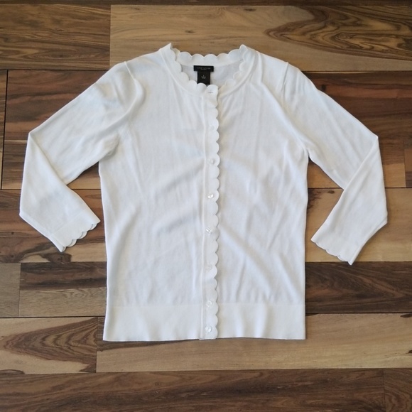 Ann Taylor Factory Sweaters - Ann Taylor scalloped cardigan